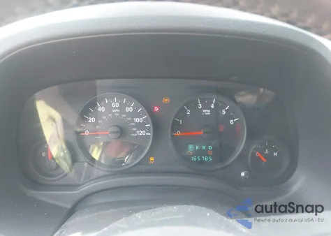 2013 Jeep Compass Latitude z USA, uszkodzony, nr VIN 1C4NJCEB9DD166157